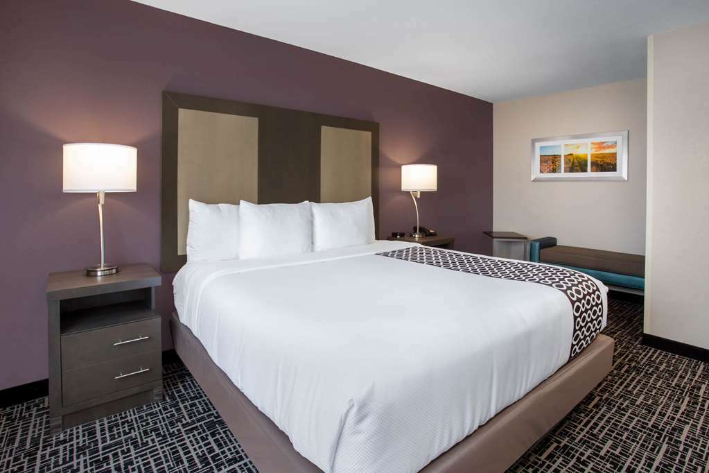 La Quinta By Wyndham West Memphis Hotel Room photo